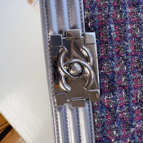 4150-Chanel Tweed Medium Le Boy Flap Grey - Picture 5 of 8